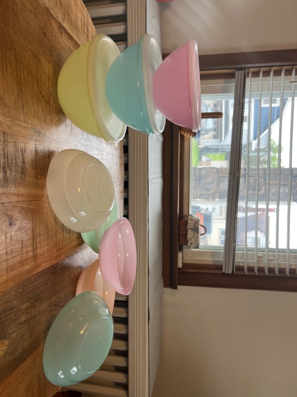 Tupperware Pastel Nesting Mixing and Cereal Bowl Set